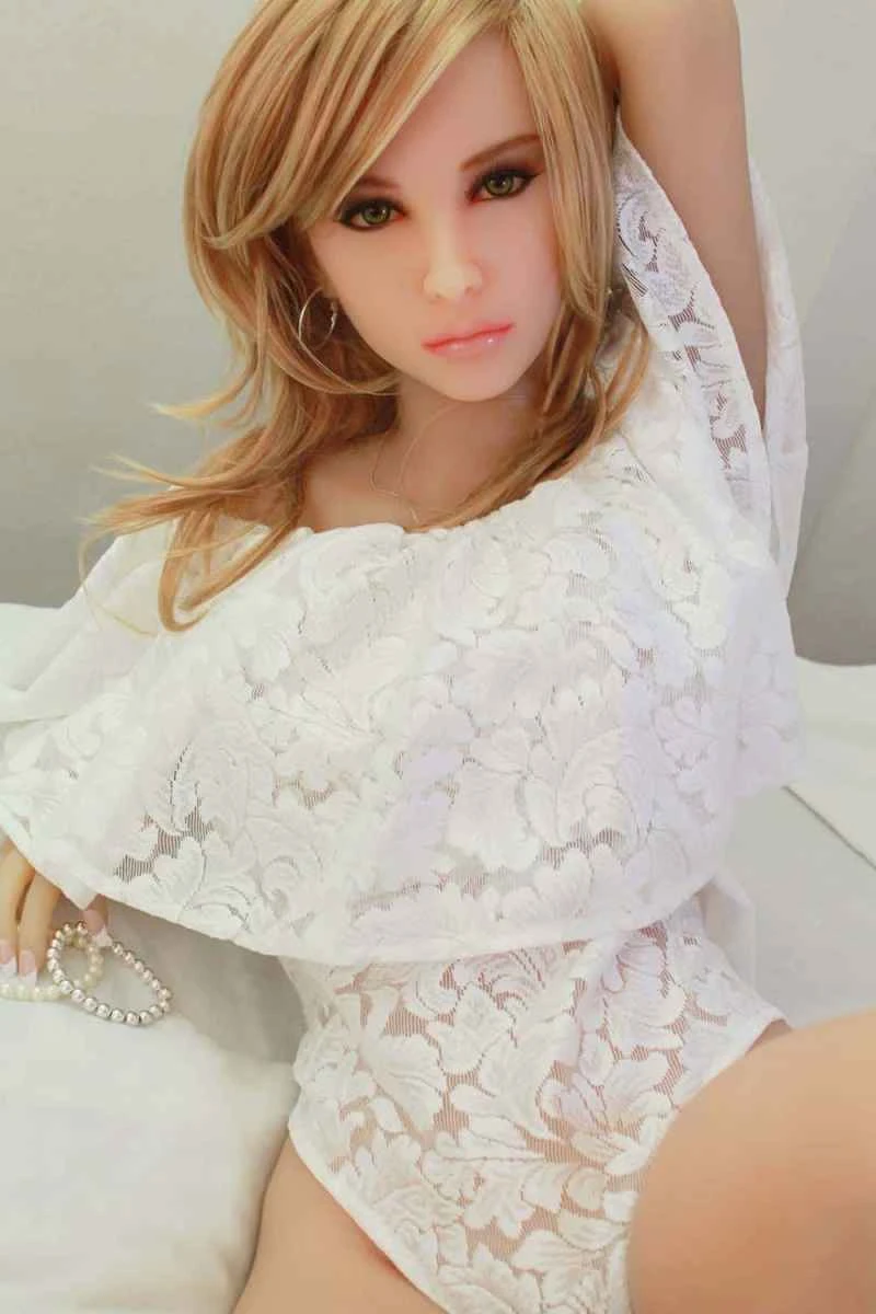 155cm/5ft1 G-cup TPE Sex Doll Elina by Doll4ever: A Comprehensive Review