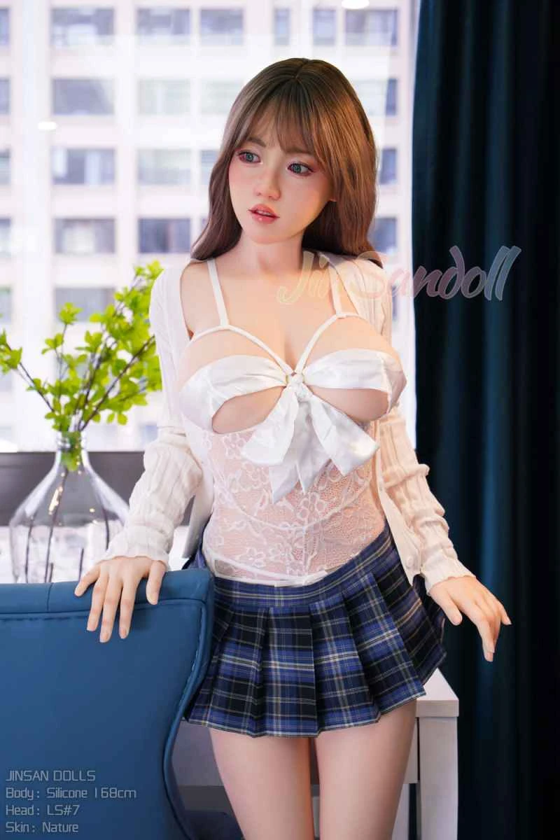168cm/5ft6 D-cup Silicone Sex Doll Layla Review - Angelkiss Doll