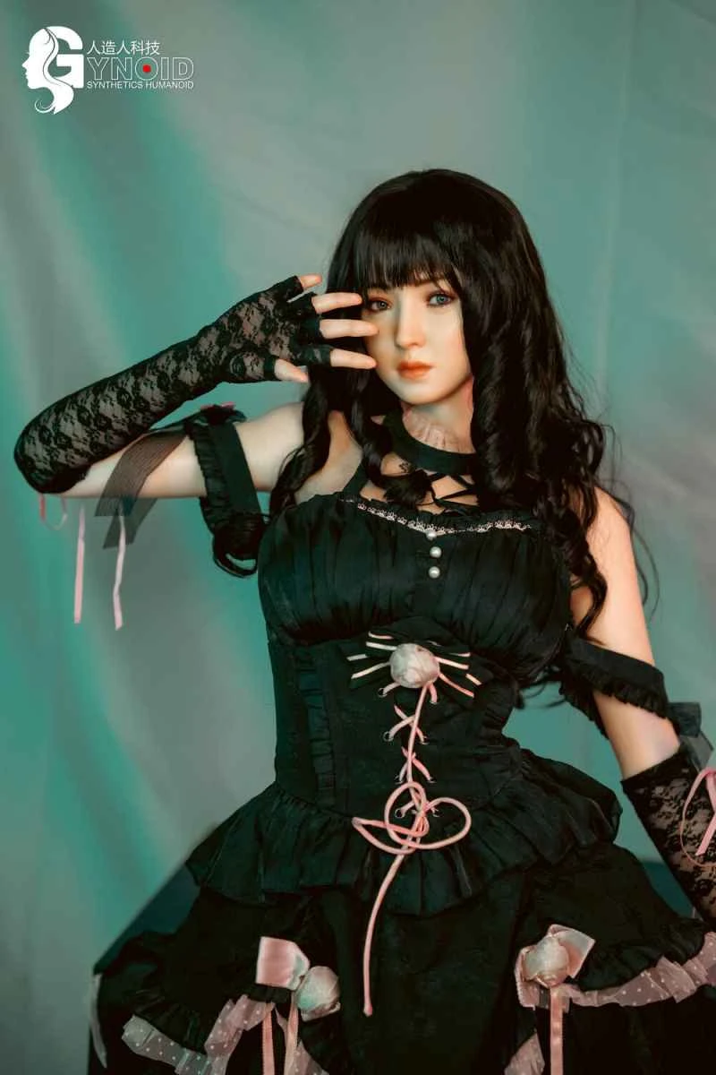 168cm/5ft6 F-cup Hyper Realistic Silicone Sex Doll Jingjing Review - Gynoid Doll