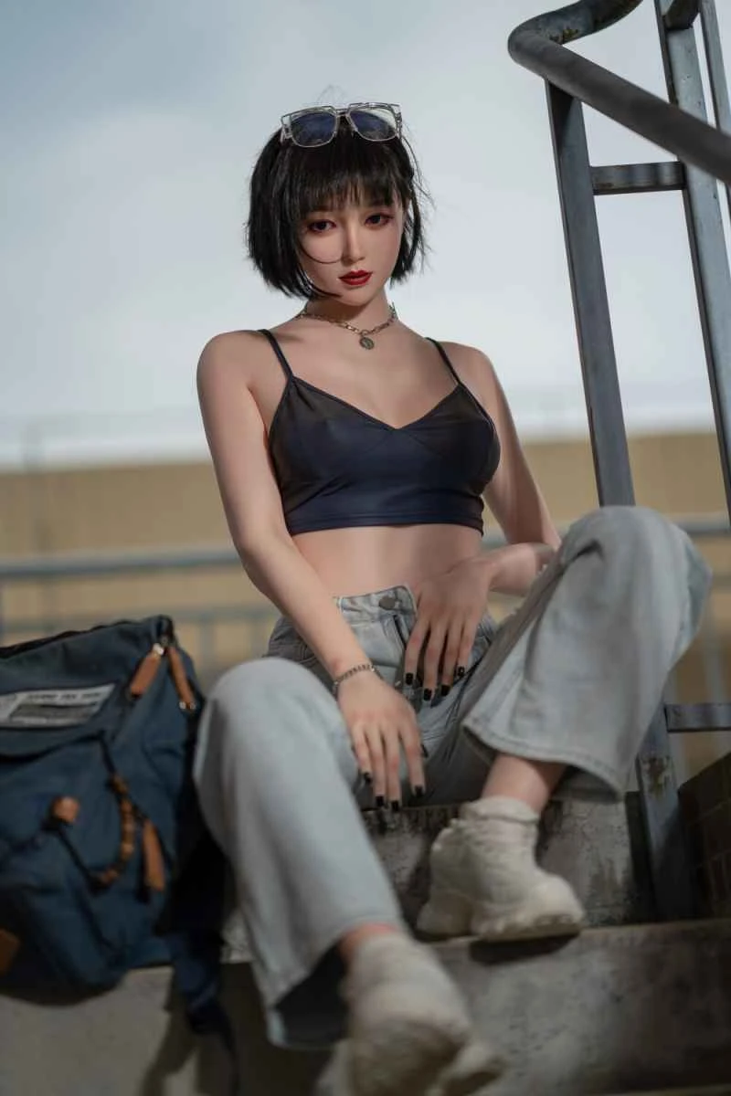 170cm/5ft7 C-cup Silicone Sex Doll Review - Celeste Whit by Zelex Doll