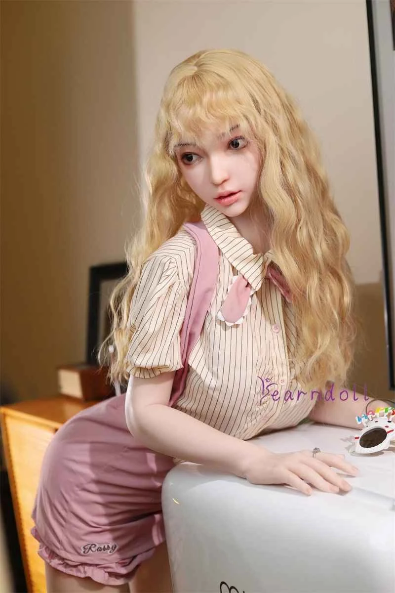167cm/5ft6 F-cup Silicone Sex Doll Goya Eero: Real Skin Texture Version by YearnDoll