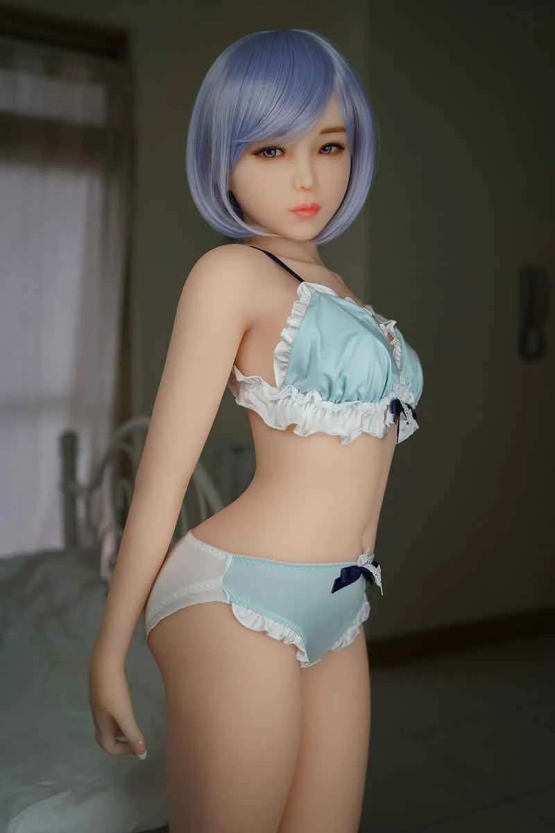 150cm/4ft11 B-cup TPE Sex Doll Review: Akira by Piper Doll