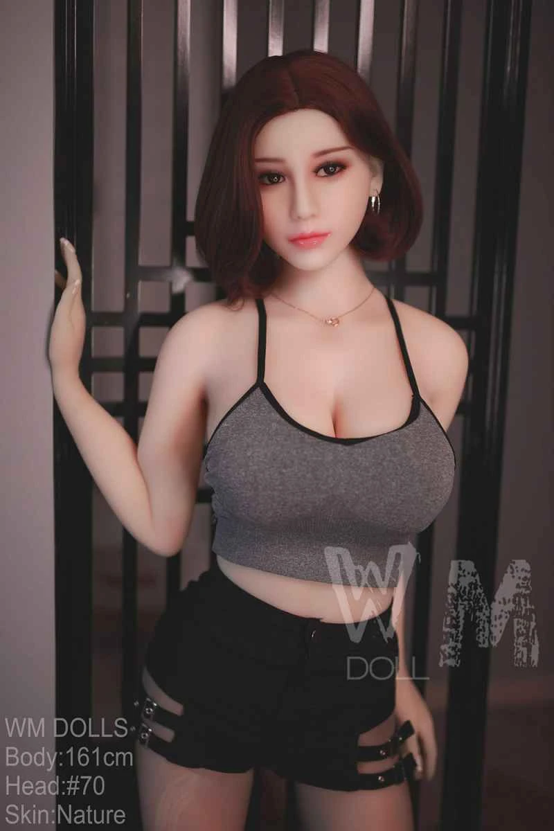 In-Depth Review of the 161cm/5ft3 G-cup TPE Sex Doll Muna by WM Dolls