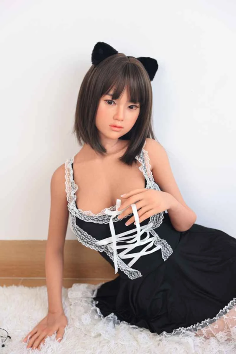 150cm/4ft11 D-cup Silicone Head Sex Doll Akari by MLW Doll: A Comprehensive Review