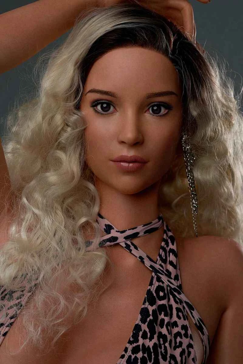 170cm/5ft7 C-cup Silicone Sex Doll Estela by Zelex Doll: A Comprehensive Review
