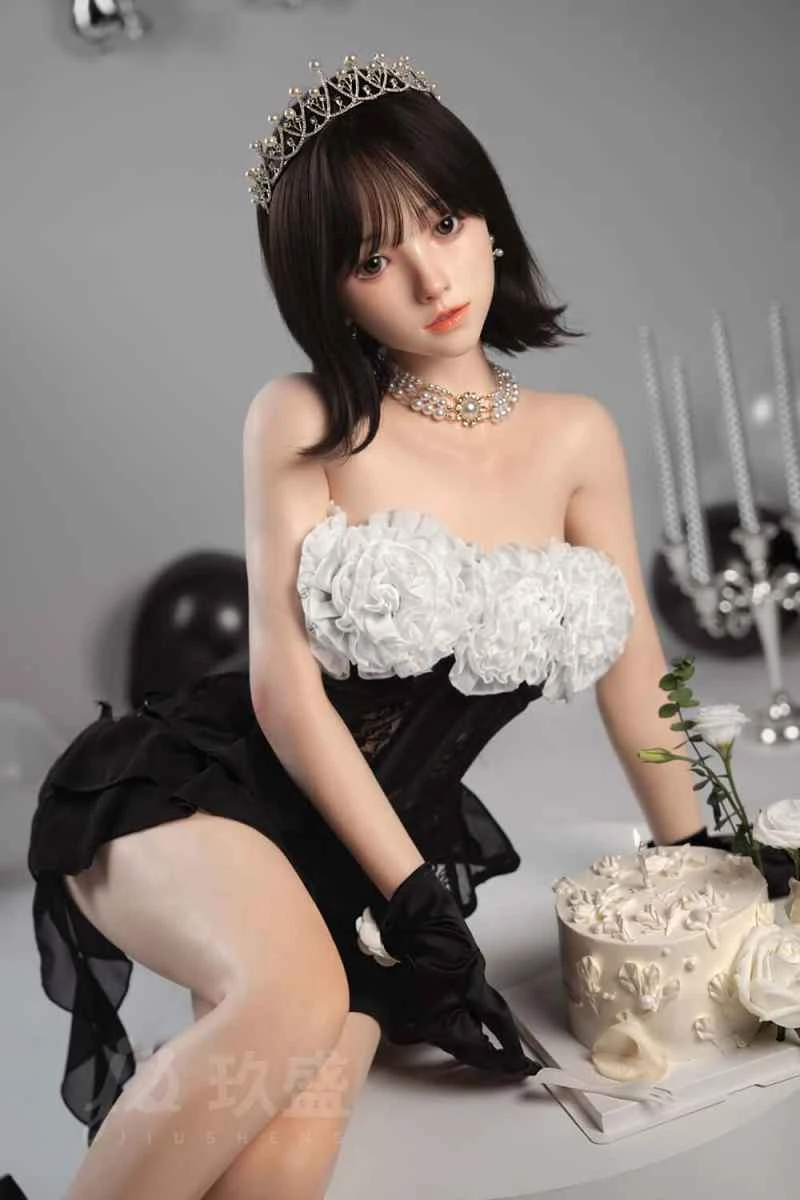148cm/4ft10 B-cup Silicone Sex Doll Hina Review - Jiusheng Doll
