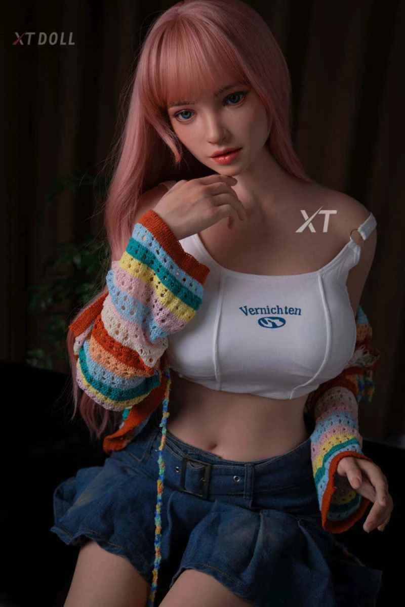 165cm/5ft5 E-cup Silicone Sex Doll Sophia by XTDOLL: A Comprehensive Review