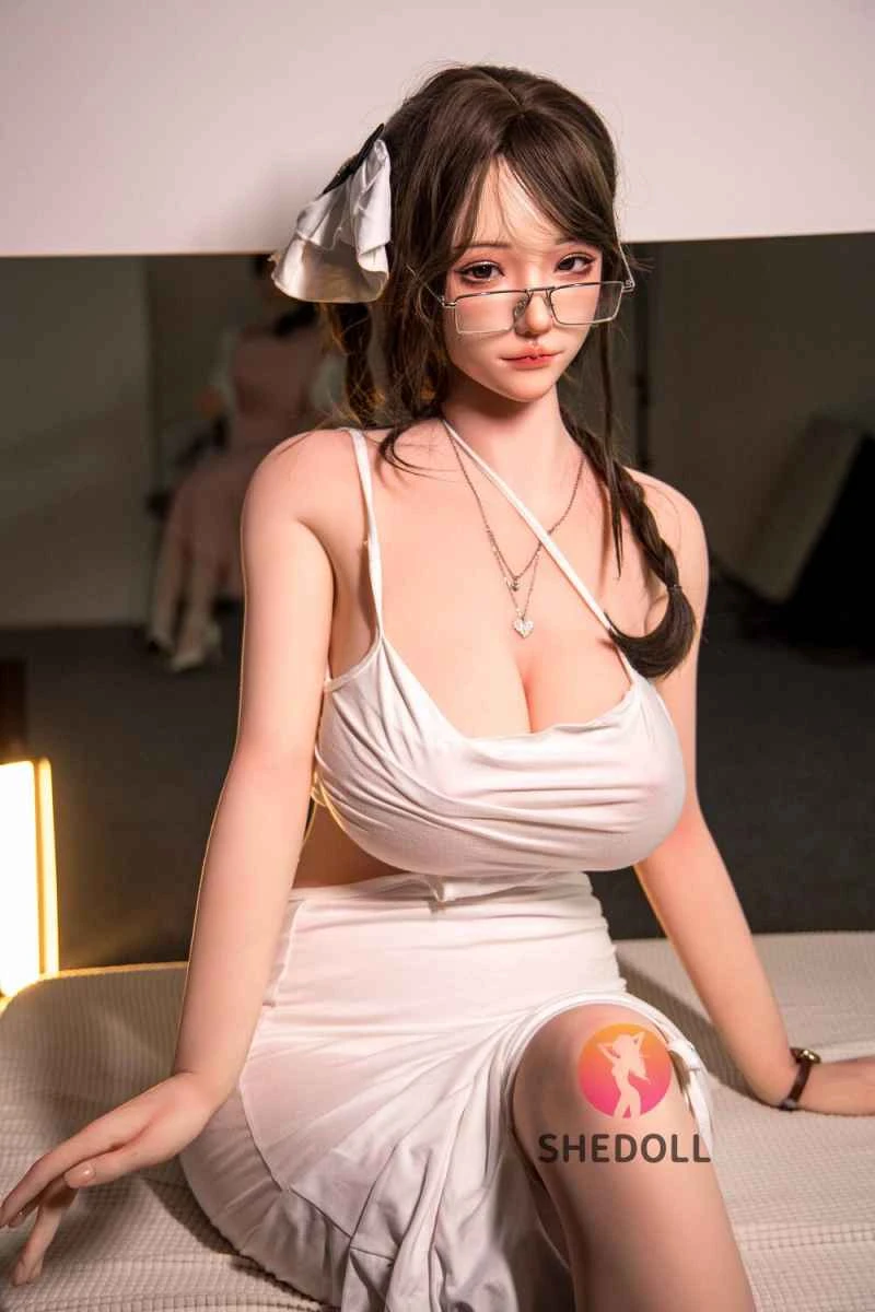 Comprehensive Review of the 163cm/5ft4 H-cup Silicone Head Sex Doll - Chulin by SHEDOLL