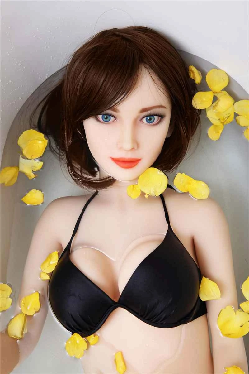 155cm/5ft1 D-cup TPE Sex Doll Review: Bblythe by Irontech Doll