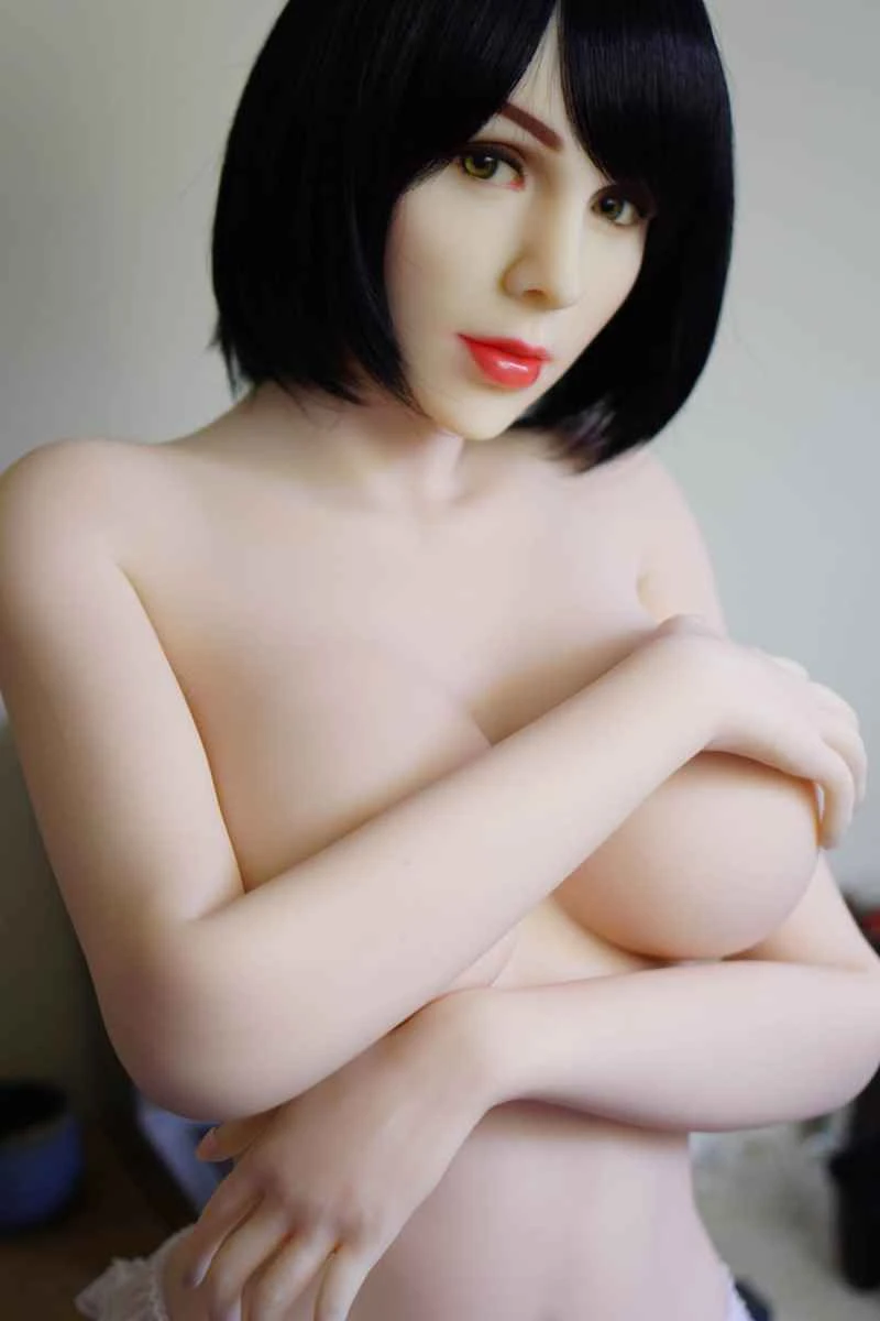 170cm/5ft7 G-cup TPE Sex Doll Review - Liz from Doll House 168