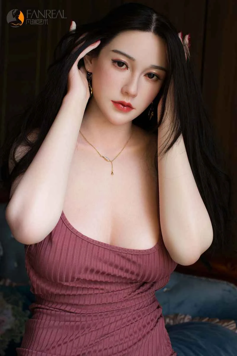 172cm/5ft8 F-cup Silicone Sex Doll Vivi by FanReal Doll - A Comprehensive Review