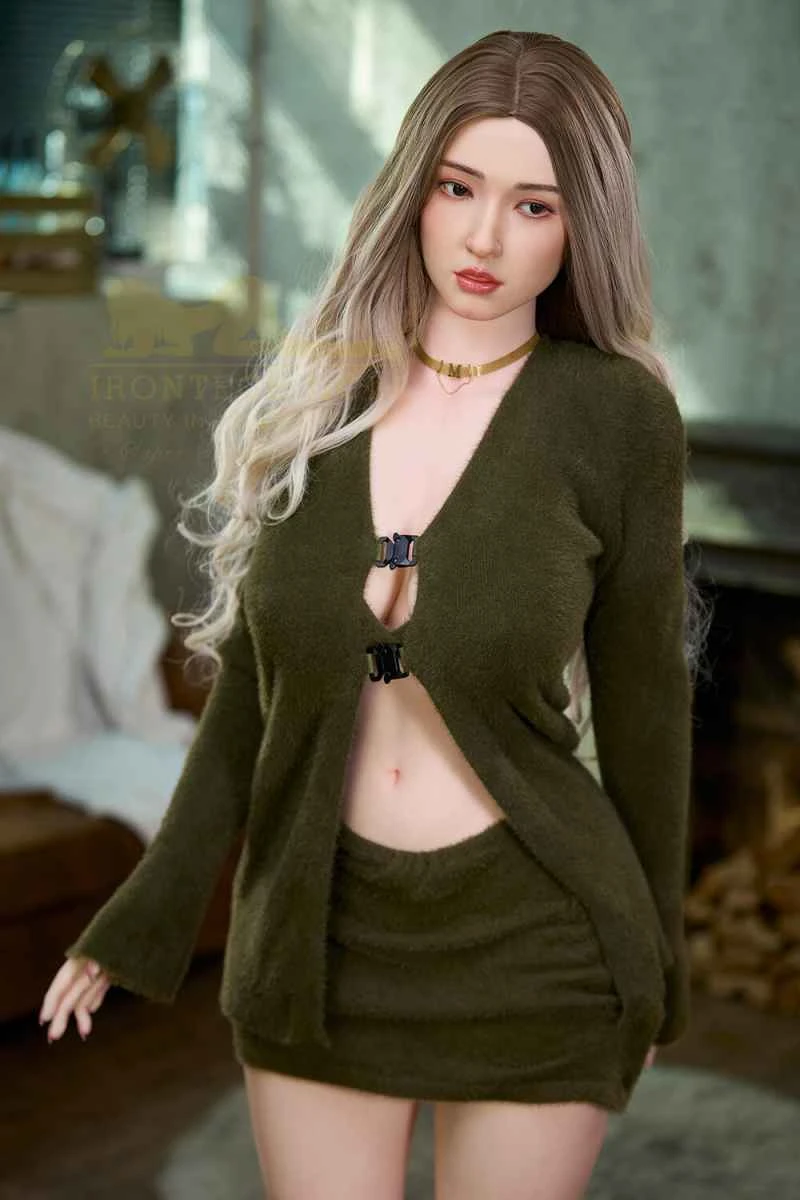 Irontech Doll's Betty: A Comprehensive Review of the 159cm/5ft3 G-cup Silicone Sex Doll