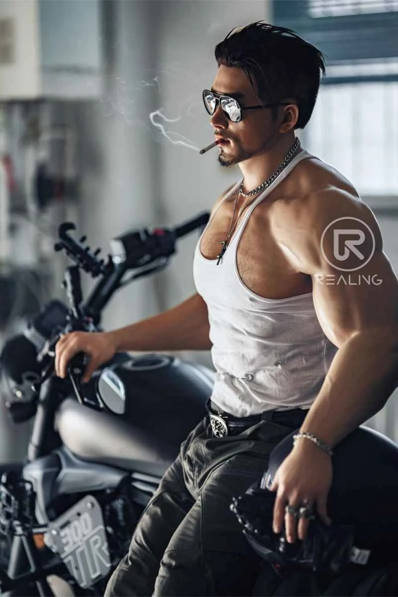 180cm/5ft11 Male Silicone Sex Doll Victor by REALING - A Comprehensive Review