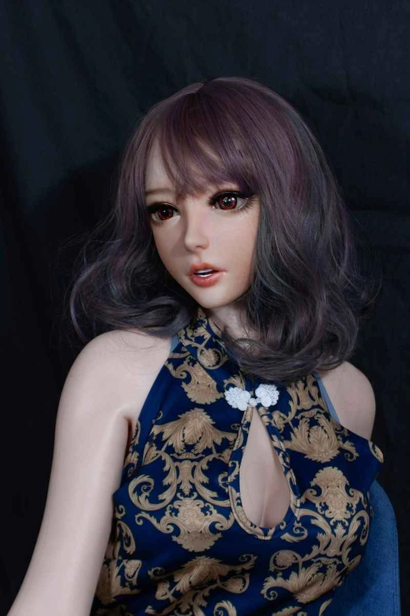 Review of the 165cm/5ft5 Silicone Sex Doll Akimoto Mami by Elsababe Doll