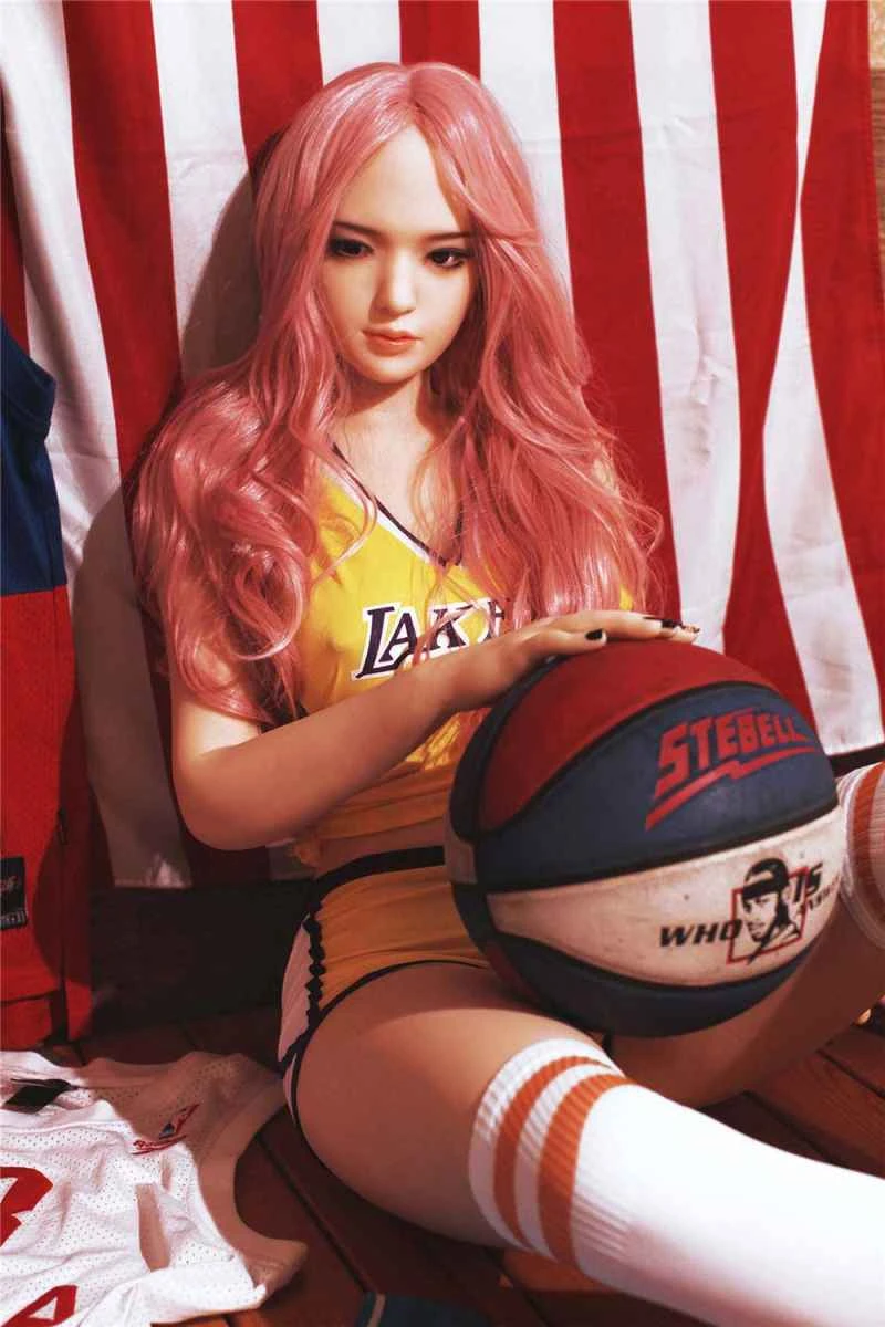 170cm/5ft7 H-cup TPE Sex Doll Review: Lauretta by Qita Doll