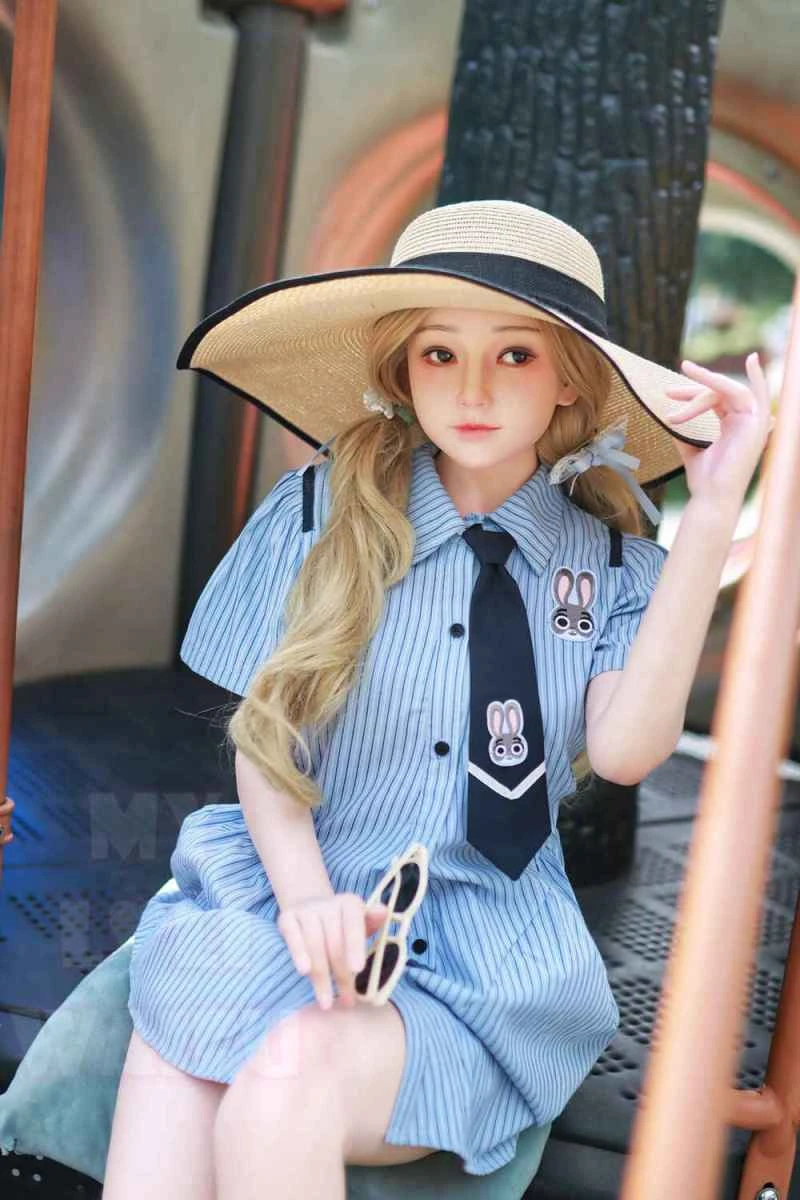 148cm/4ft10 B-cup Silicone Head Sex Doll Review - Hatsuka by MLW Doll