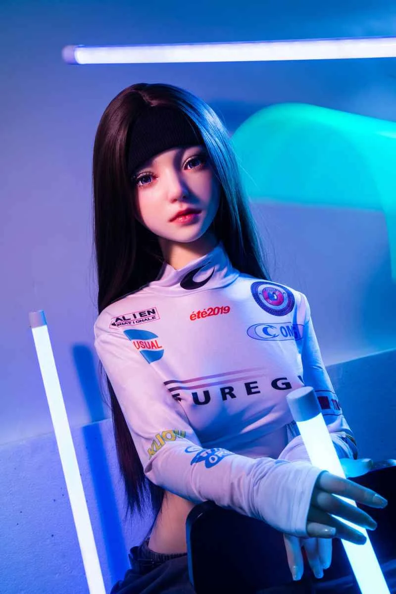 165cm/5ft5 E-cup Silicone Head Sex Doll Review - Xixi by Qita Doll