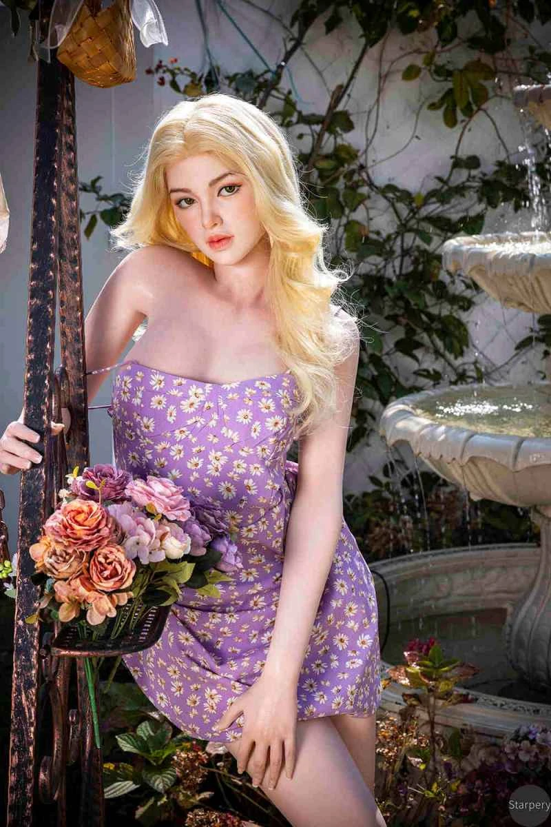 169cm/5ft7 C-cup Silicone Head Sex Doll Iris by Starpery Doll: A Comprehensive Review