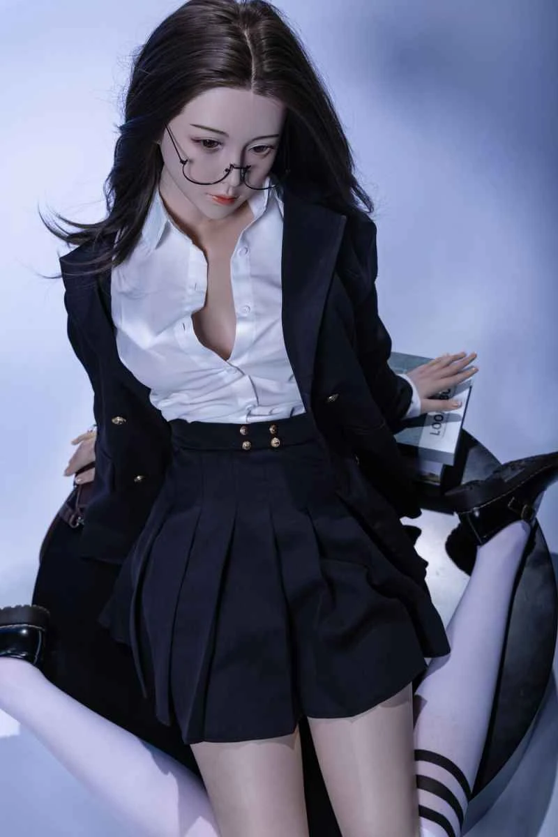 168cm/5ft6 C-cup Silicone Head Sex Doll Review - Marina Newton by XY Doll